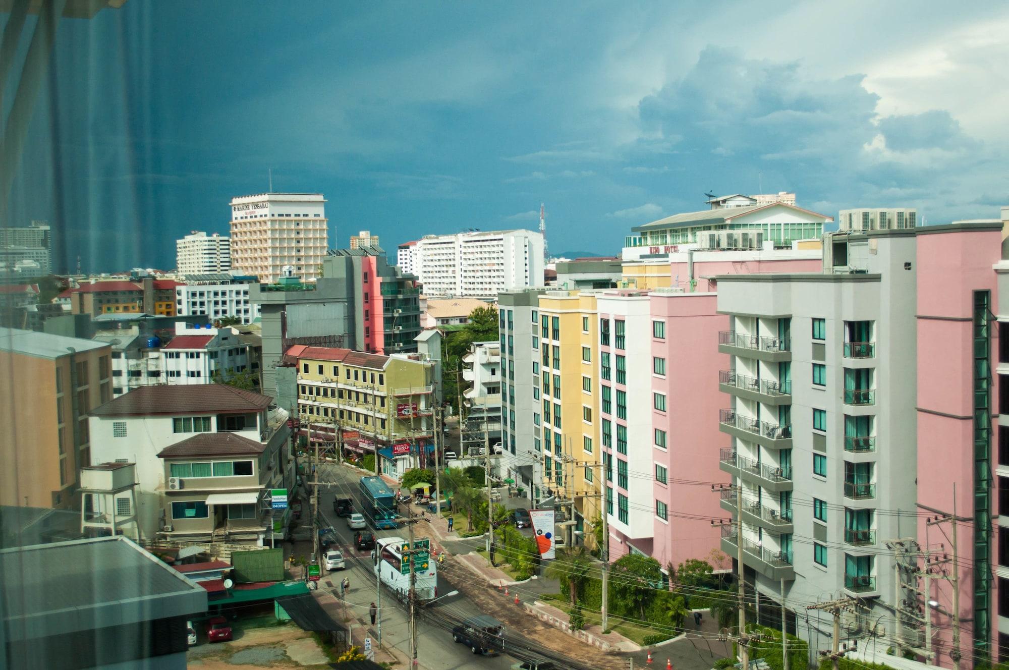 Signature Pattaya Buitenkant foto